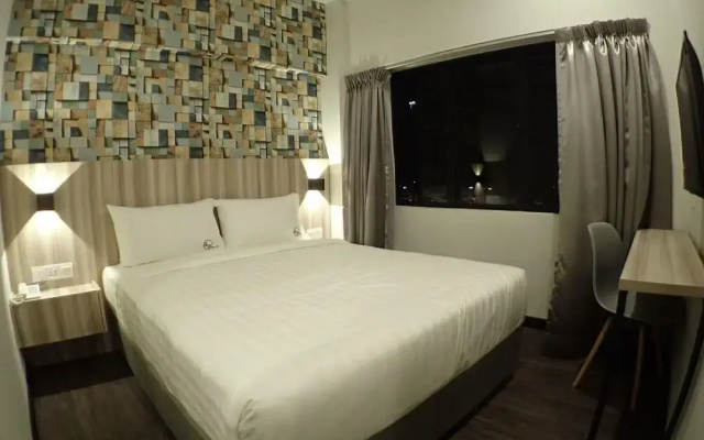 Apex Boutique Hotel
