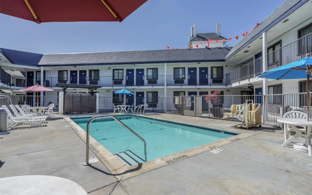 Motel 6 Fremont, CA - North