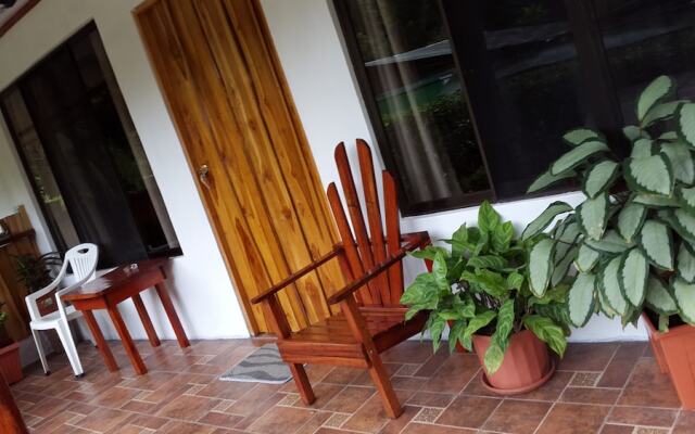 Cabinas Casa Miriam Drake Bay
