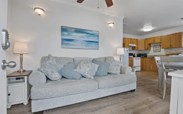 Bungalow On Ave O 1 Bedroom Home