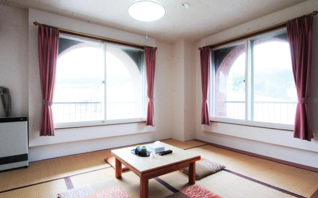 Hotel Moc – Guest Rooms – Myoko
