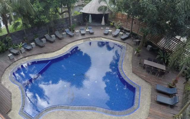 Sunray Hotel