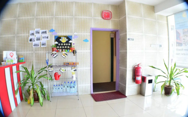 OYO 89583 Grove Hotel