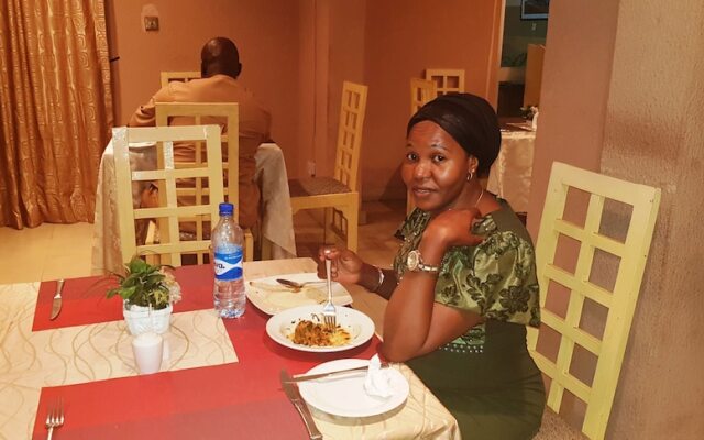 Excellence Hotel