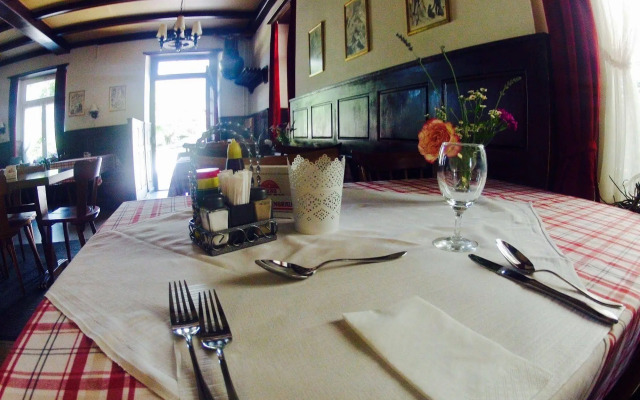 Alpina Hotel