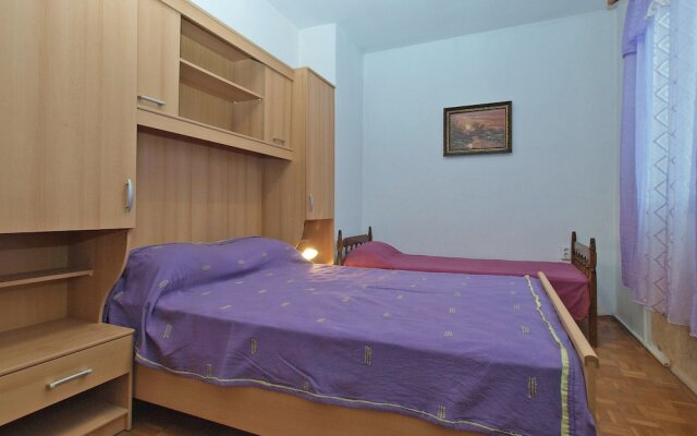 Apartment 1775