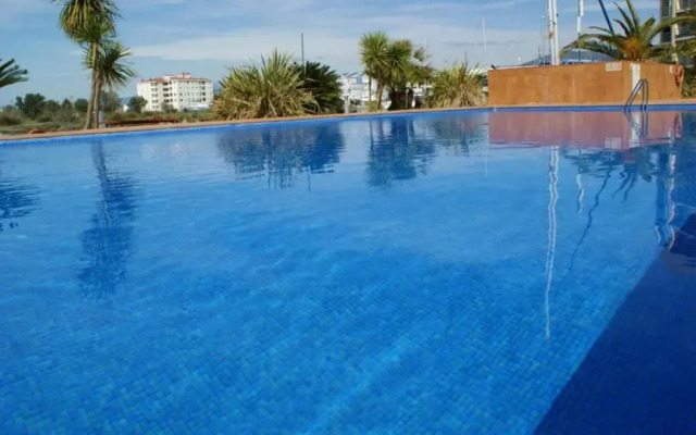 Precioso apartamento en complejo de al standing