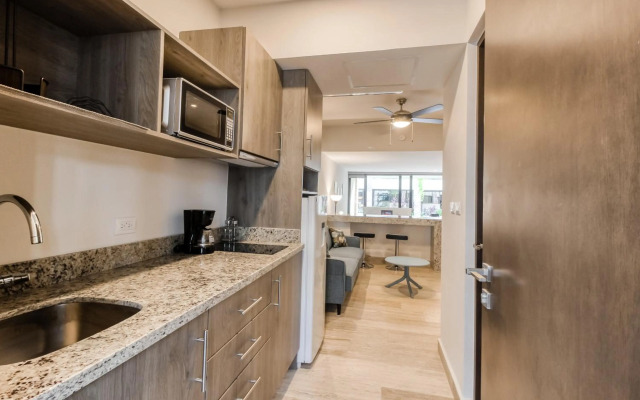 Sea Breezes Studio at Syrena 409