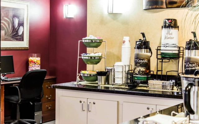 Quality Inn Roanoke Rapids