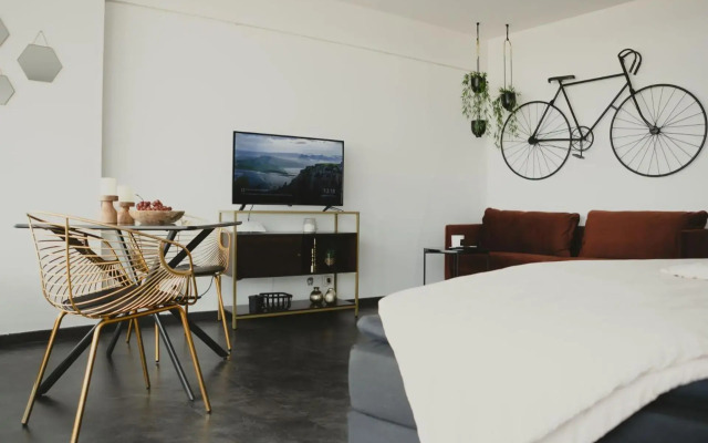 Hohes Apartment mit Weitblick über Augsburg