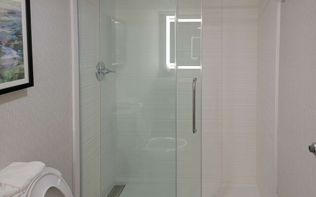 Quality Inn & Suites Outlet Village