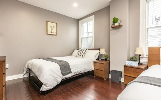 Modern Condo Old Town Charm
