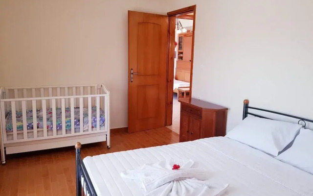 Eftihia's Traditional House