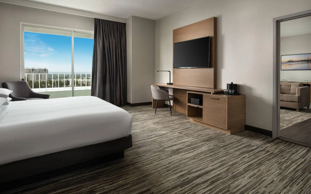 Warner Center Marriott Woodland Hills