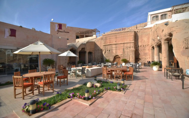 Petra Guest House