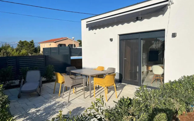 Poolhouse Flip Flop - mit privatem Pool