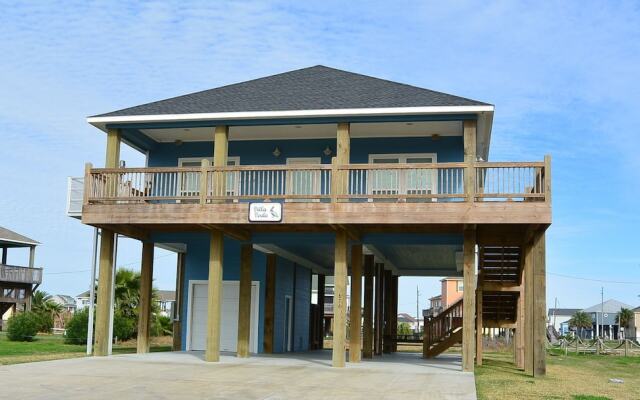 Villa Verdie by RedAwning