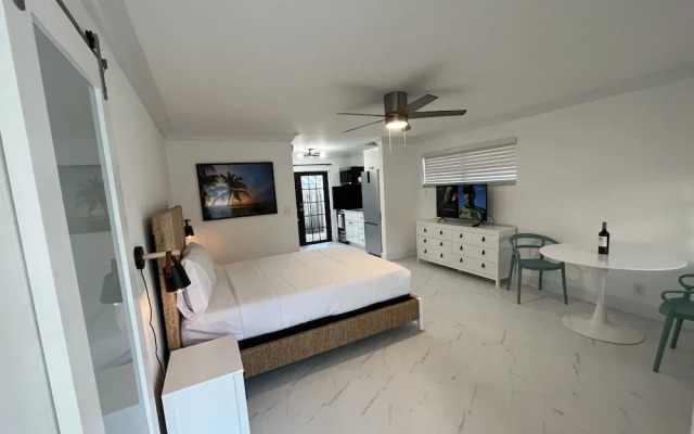 La Mer Motel