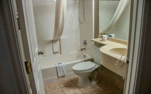 Motel 6 Idaho Falls, ID - Snake River