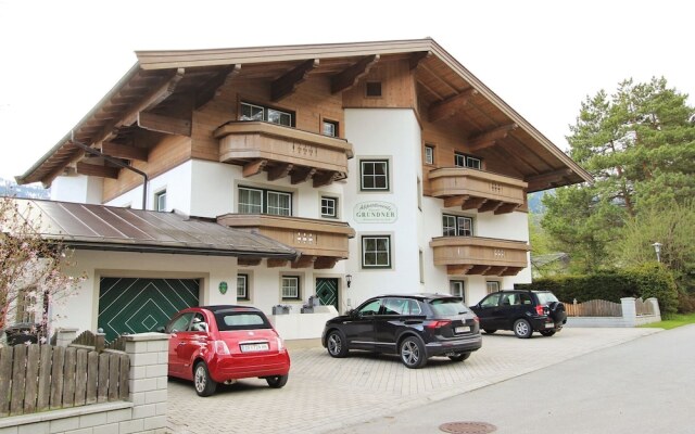 Spacious Apartment Near Ski Area in Leogang