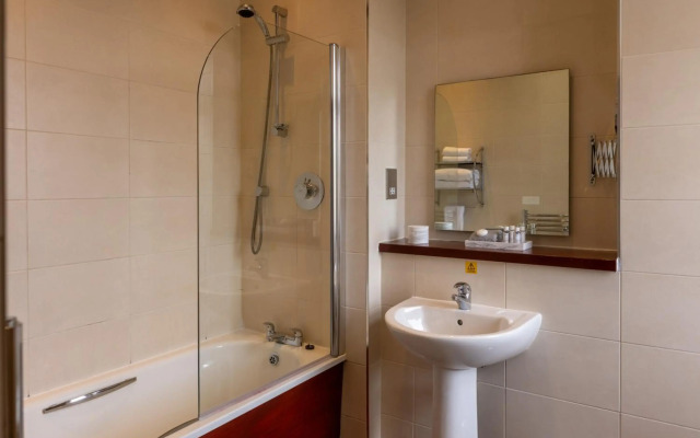 Rosslea Hall Hotel