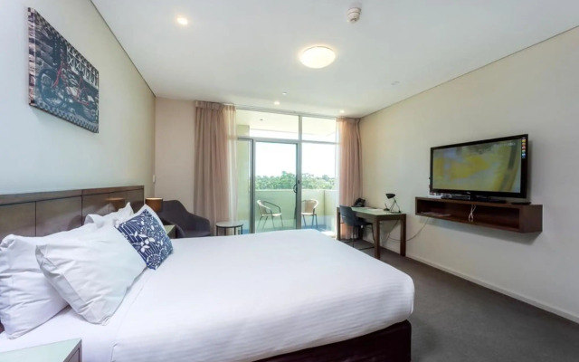 Sfera's Park Suites & Convention Centre