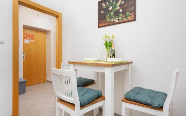 Apartments Warsaw Warecka by Renters