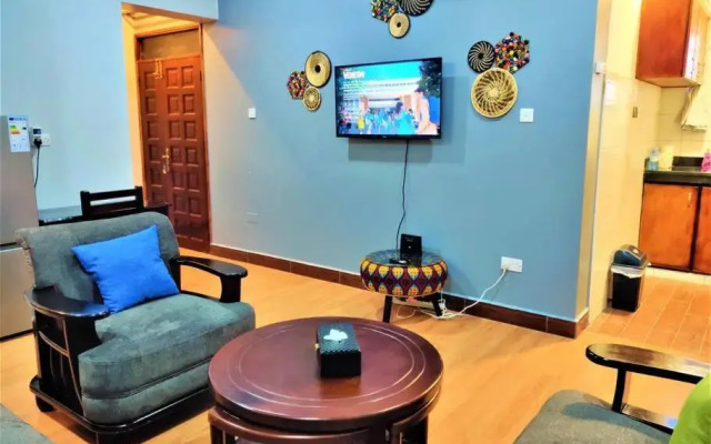 2-bedroom (queen beds) condo near Acacia Mall