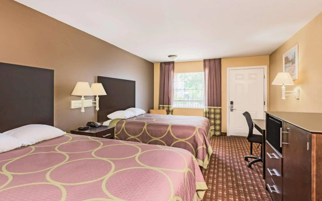 Super 8 By Wyndham Lake Charles Northeast