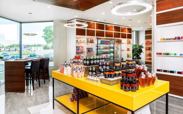 Hilton Montreal Laval