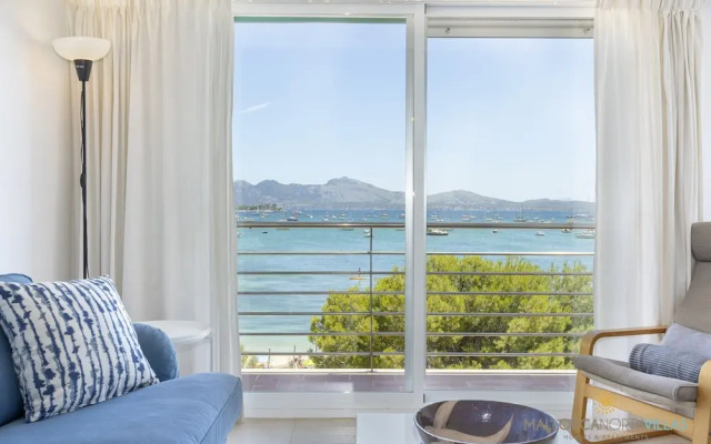 Apartment in Port de Pollenca by the Beach