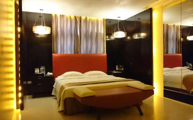 Refinement Motel