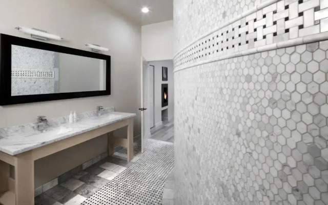 Rockhouse Suites