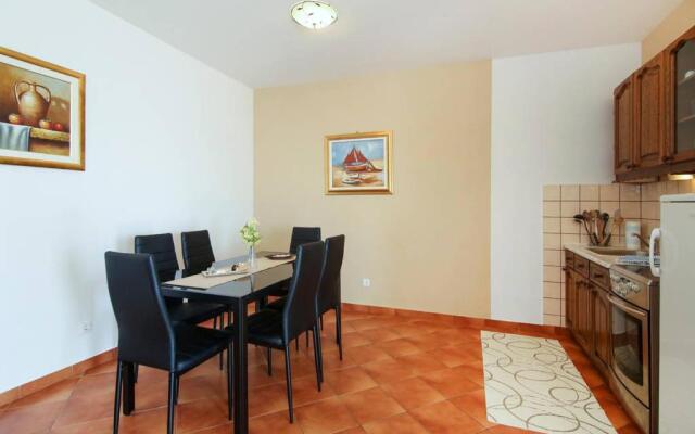 Apartments Ambiente mit Pool