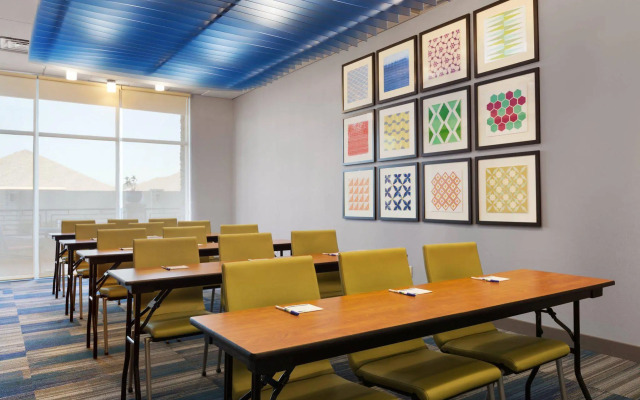 Holiday Inn Express & Suites Edinburg-McAllen Area by IHG