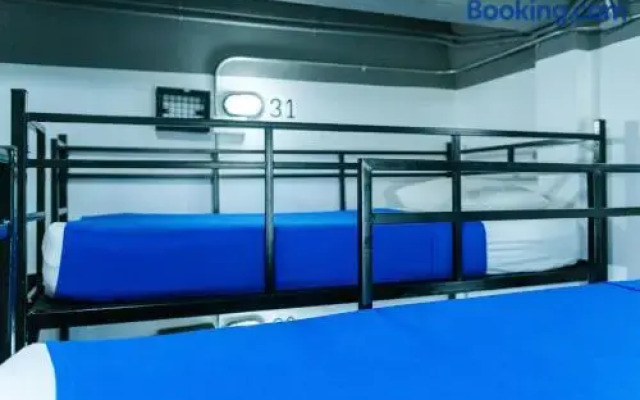 Bodega Phuket Party Hostel - Adults Only