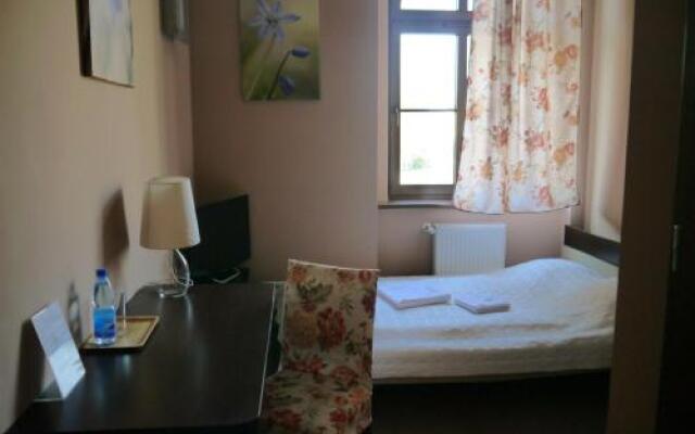 Hotel. Stacja nad Kwisą