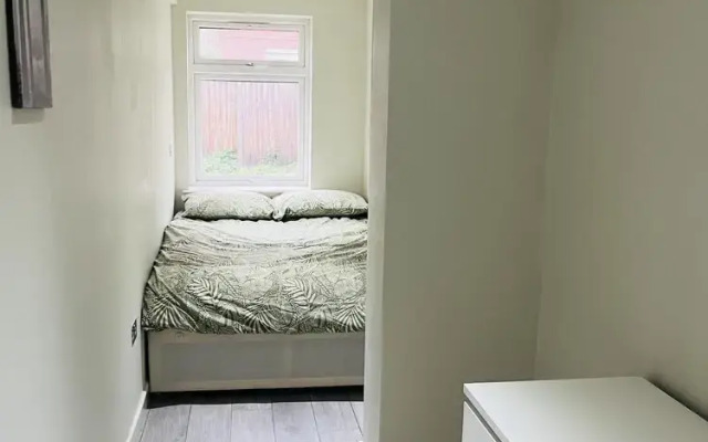 Immaculate 2-bed Apartment in London