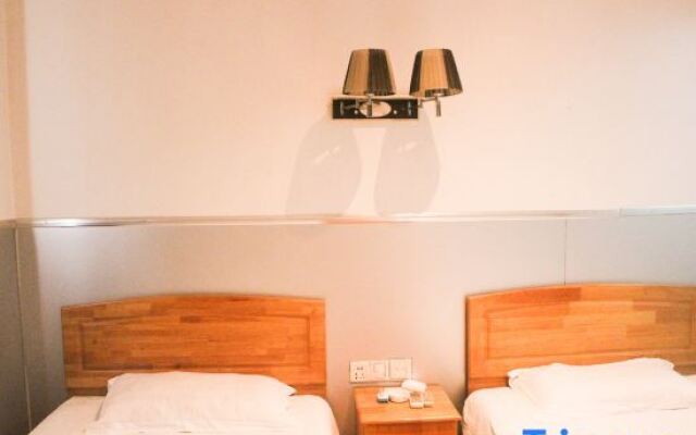 Shanghai Jiangwei Hotel