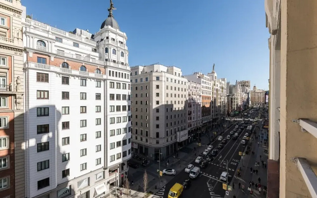 Home Club Gran Via Apartments
