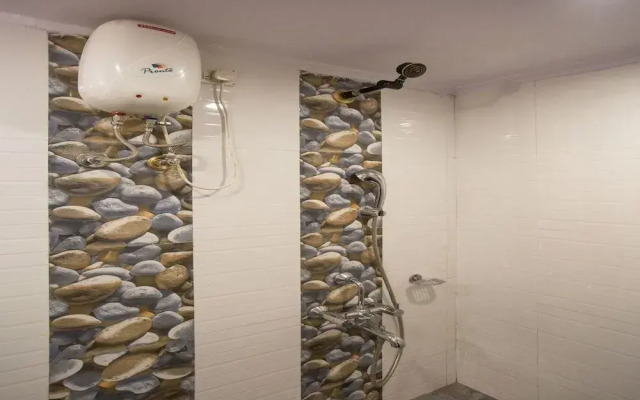 OYO 12078 Hotel Suncity