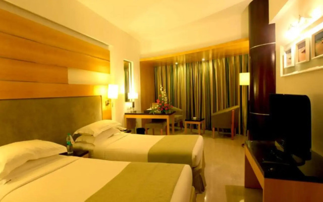 Peninsula Grand Hotel