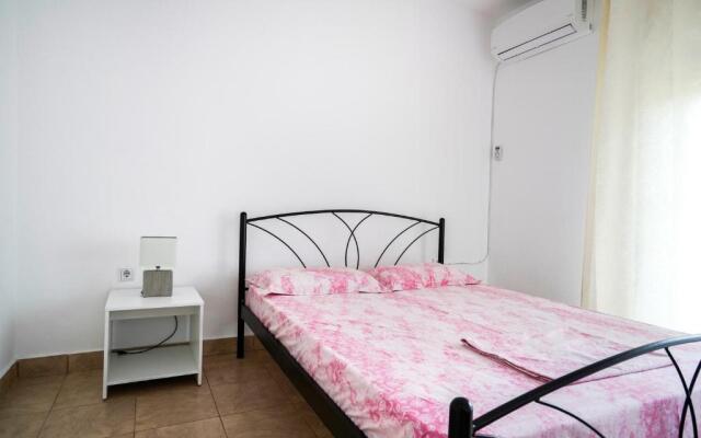 Apartment Dimitra Nea Karvali