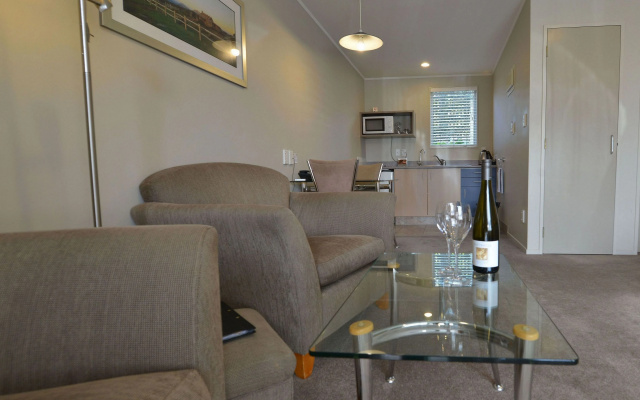 Brougham Heights Motel – Guest Rooms – New Plymouth
