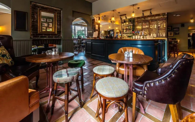 Greyhound Hotel