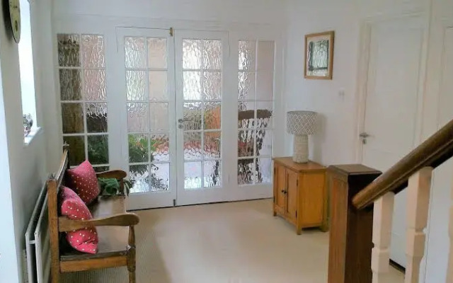 Cranleigh Bed  Breakfast