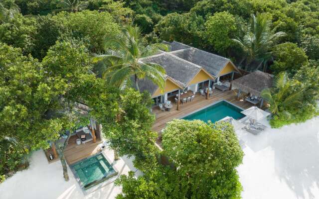 Vakkaru Maldives Hotel