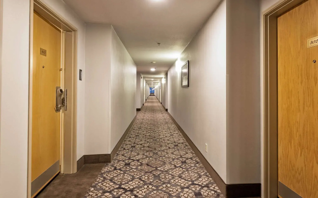 Surestay Plus Hotel By Best Western Seatac Airport