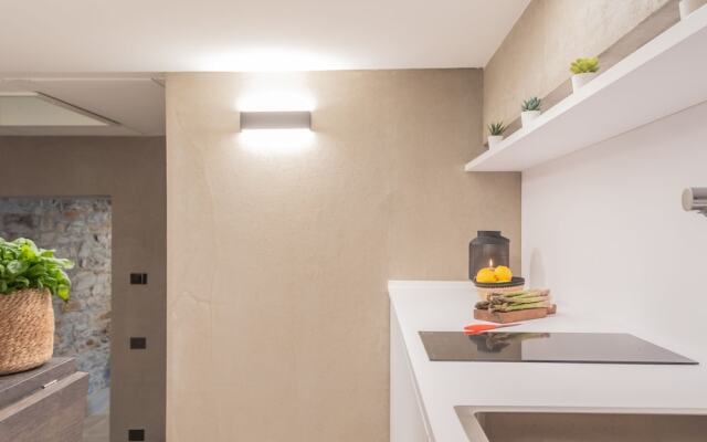 Gaia Suite Nearby Urio s Castle