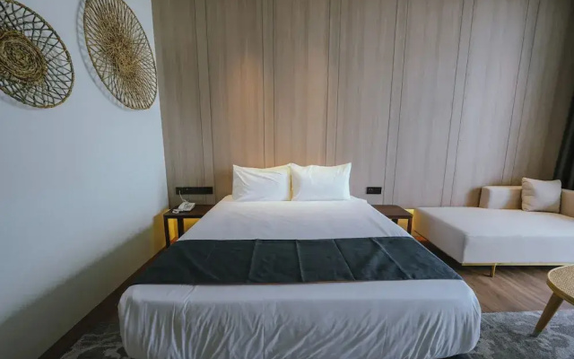 Roxy Beach Resort